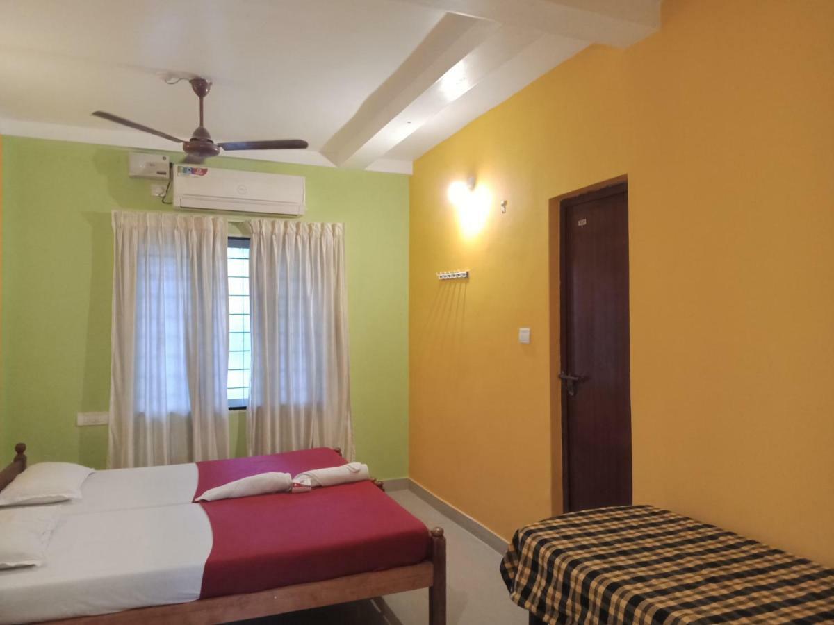 Frangipani Holiday Home Fort Kochi Экстерьер фото