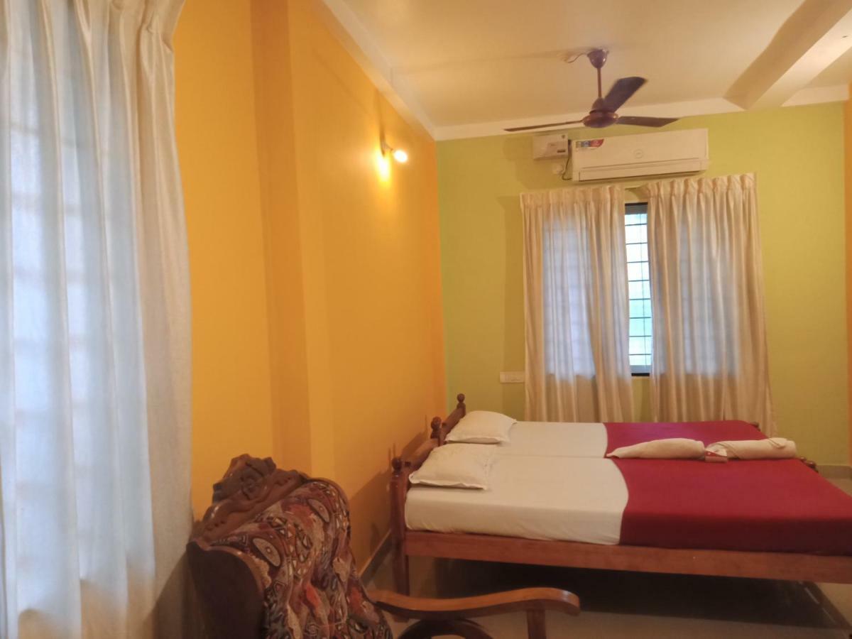 Frangipani Holiday Home Fort Kochi Экстерьер фото